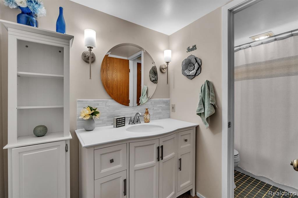 419 WATER TOWER Circle, Brighton, MI 48116 — Photo 22