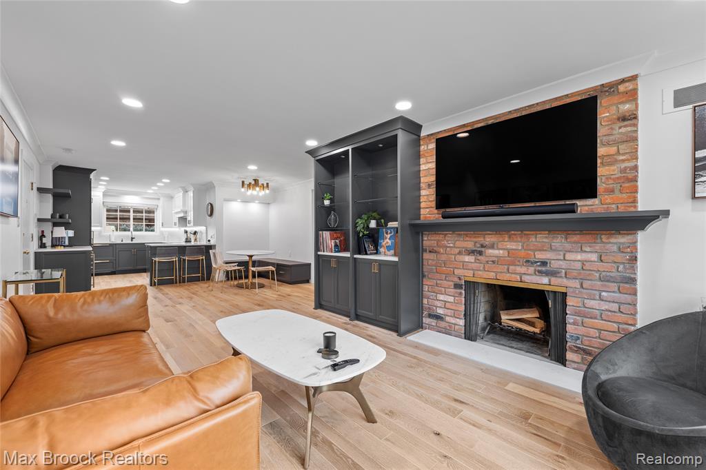 549 N OLD WOODWARD Avenue, Birmingham, MI 48009 — Photo 8