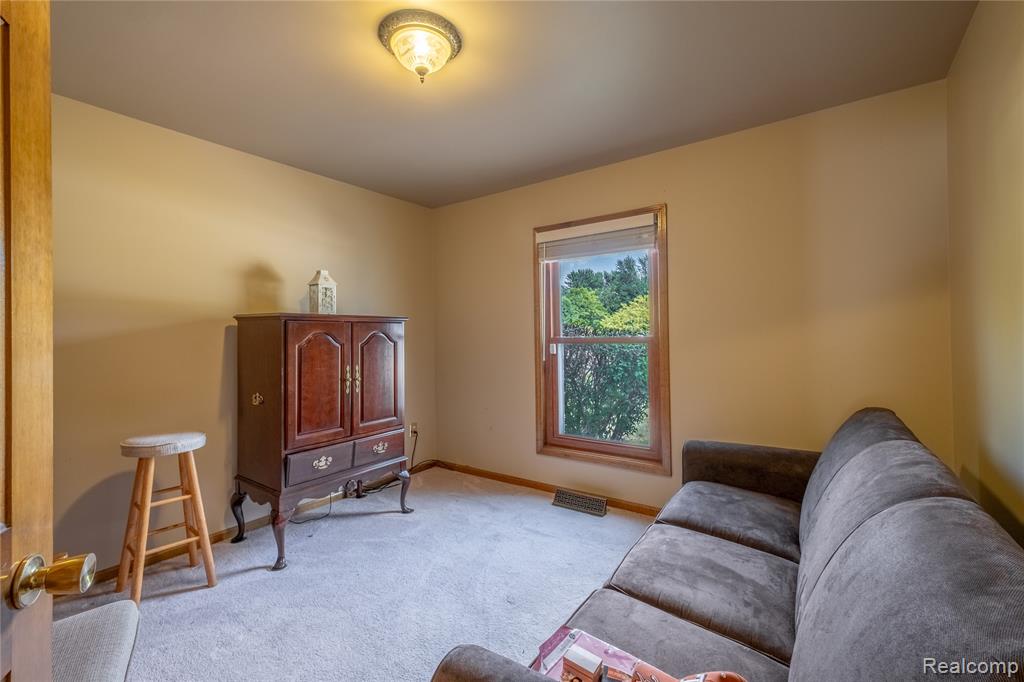 5005 Cedarbrook Drive, Saginaw, MI 48603 — Photo 17
