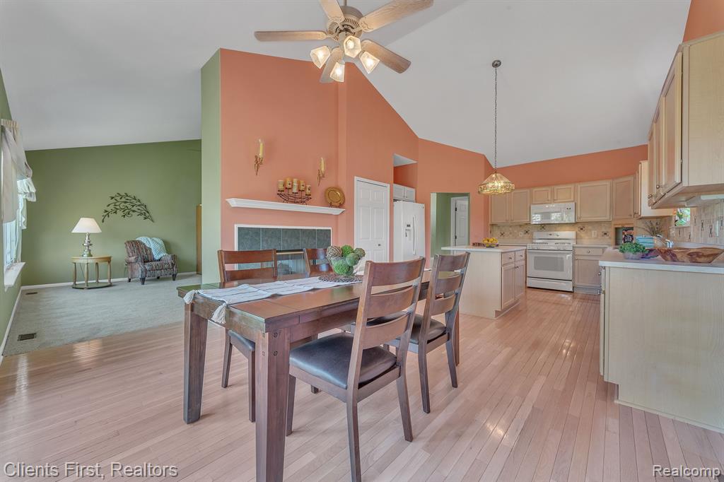 47755 VISTAS CIRCLE Drive N, Canton, MI 48188 — Photo 18