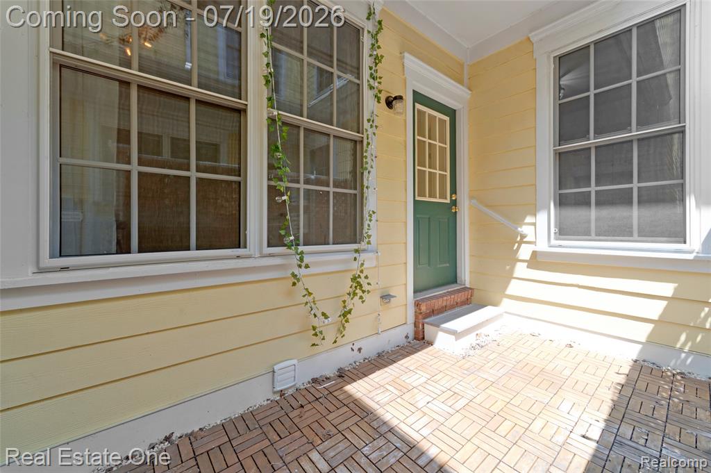 256 Constitution Street, Canton, MI 48188 — Photo 32