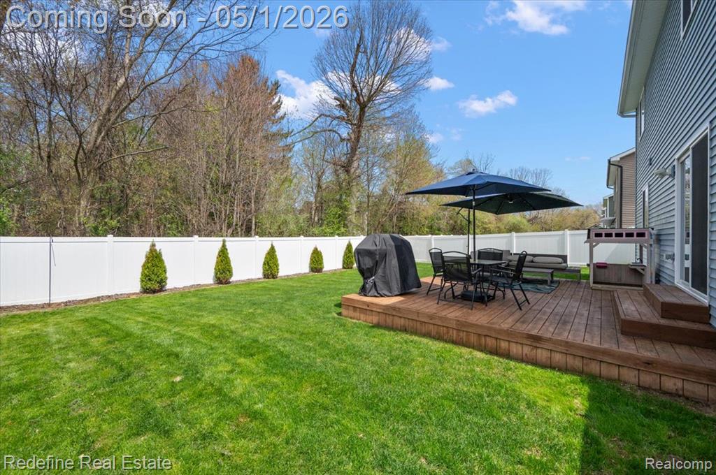 310 Fountain Park Drive, Waterford, MI 48327 — Photo 29