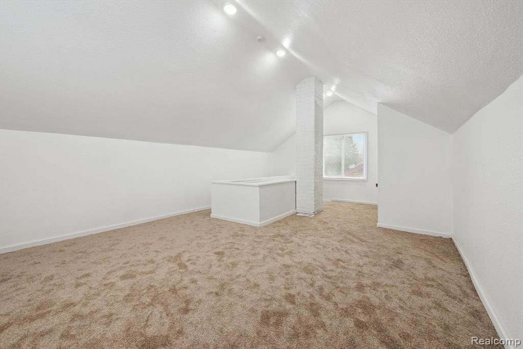 9579 ARTESIAN Street, Detroit, MI 48228 — Photo 24