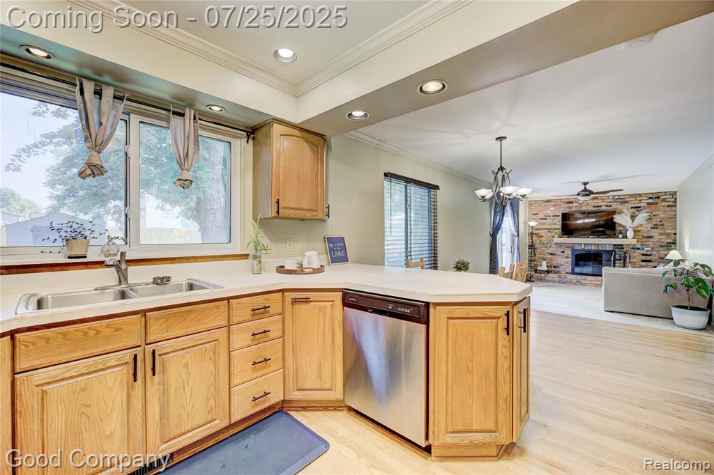 417 Merrimac Road, Canton, MI 48188 — Photo 13