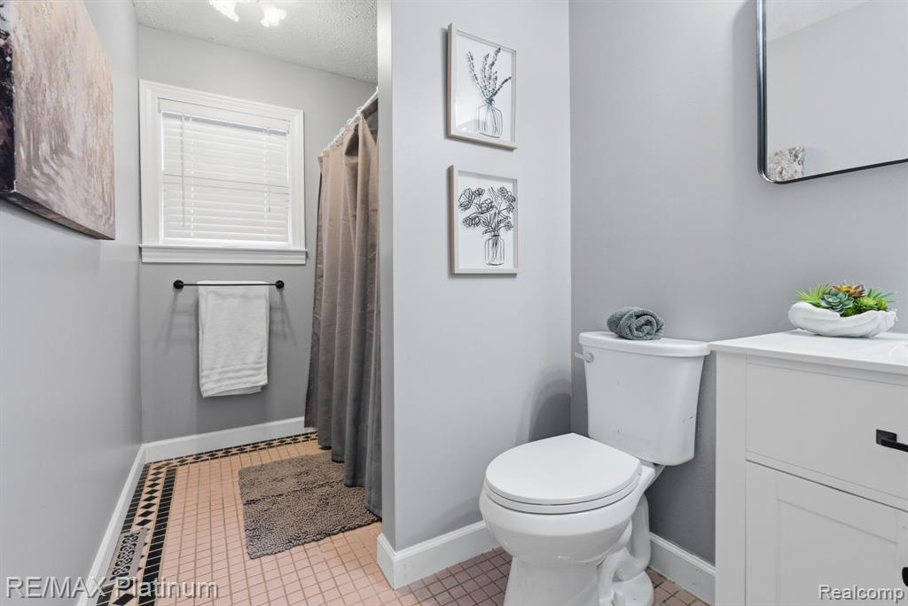 5315 E Allen Road, Webberville, MI 48892 — Photo 15