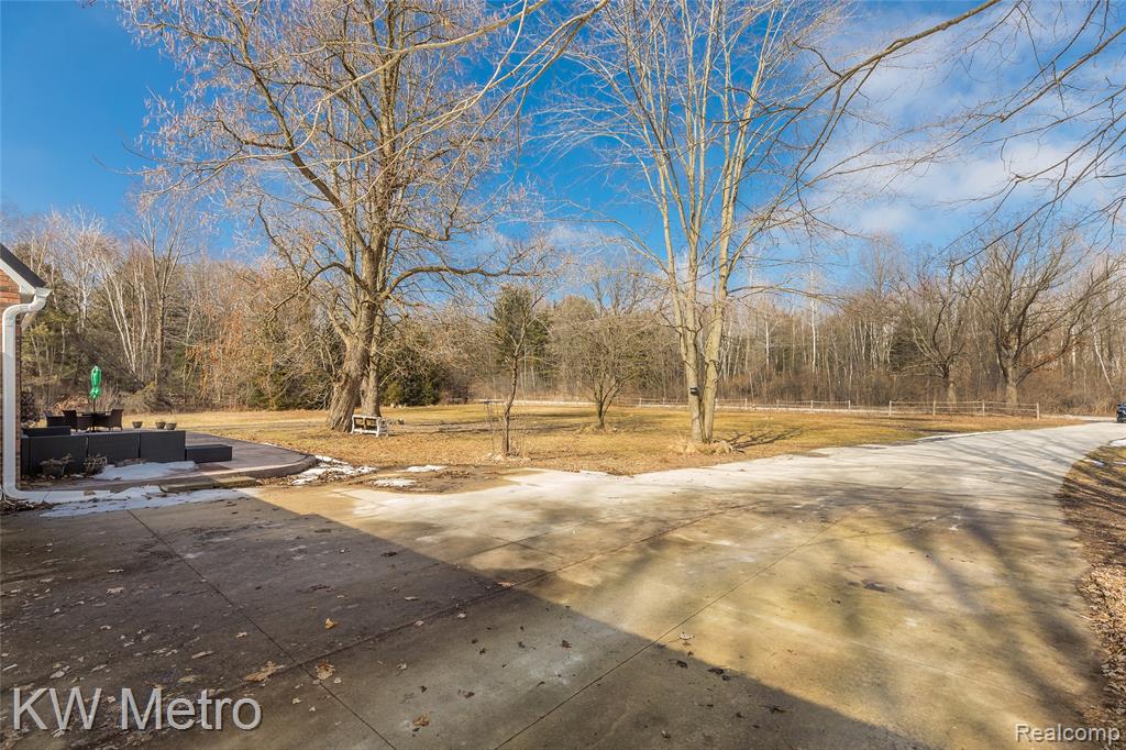 8665 Meskill Road, Columbus, MI — Photo 51