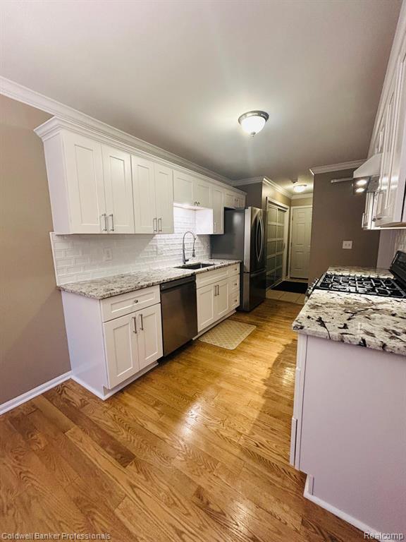 4896 Royal Cove Drive, Shelby Twp, MI 48316 — Photo 11