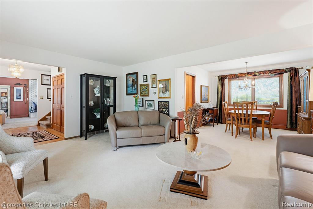 2825 Sylvan Shores Drive, Waterford, MI 48328 — Photo 4