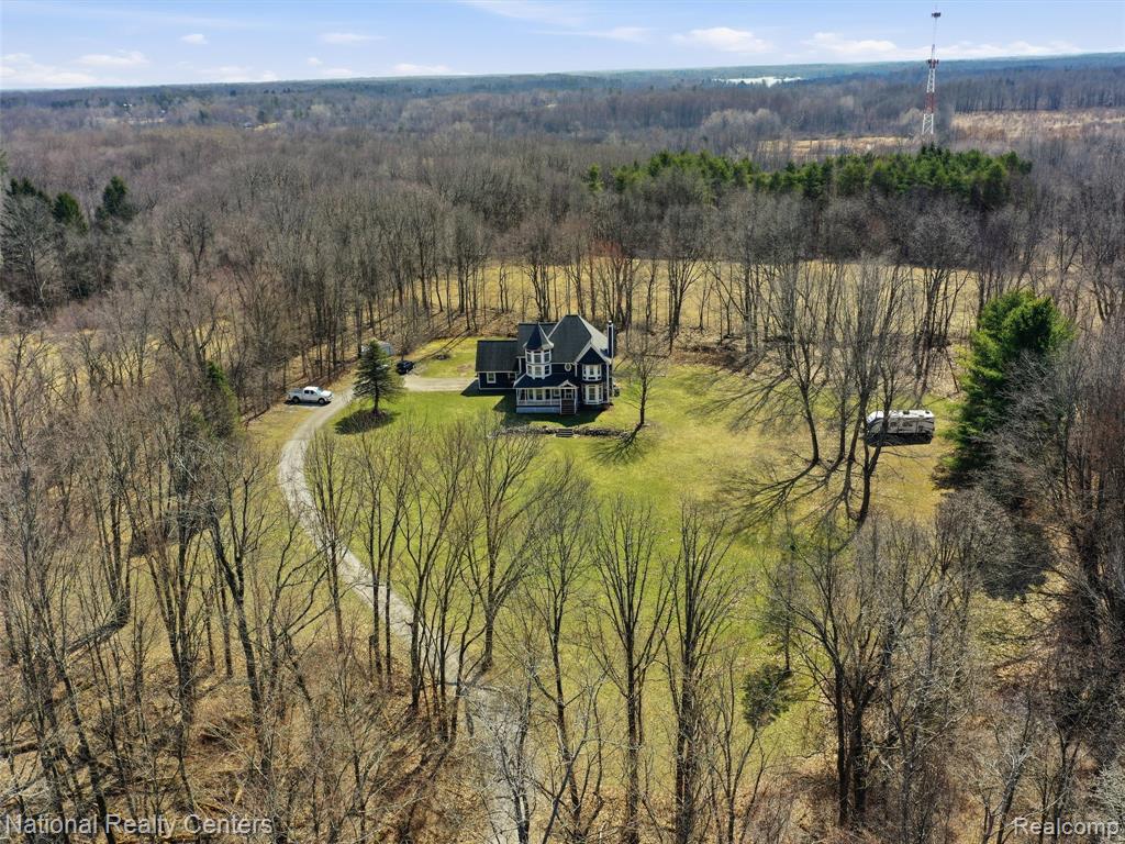 675 W Leonard Road, Leonard, MI 48367 — Photo 4