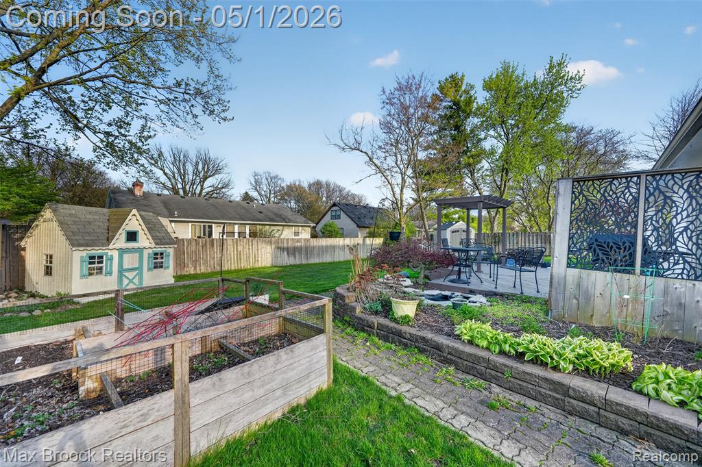 4856 Butler Drive, Troy, MI 48085 — Photo 29