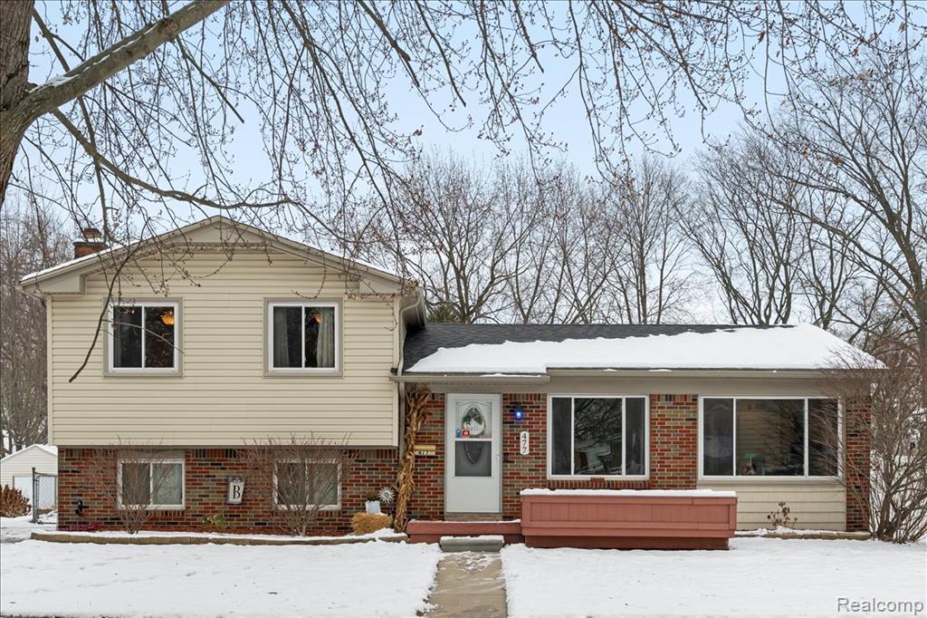 477 Barchester Street, Westland, MI 48186 — front exterior