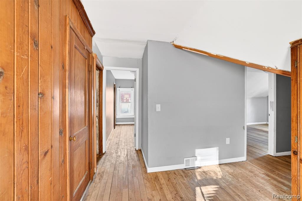 12716 Wilshire Drive, Detroit, MI 48213 — Photo 15