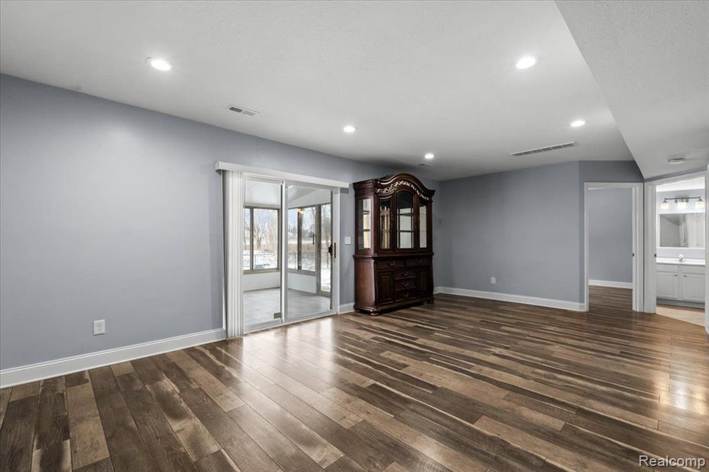 41174 WESTFIELD Circle, Canton, MI 48188 — Photo 19
