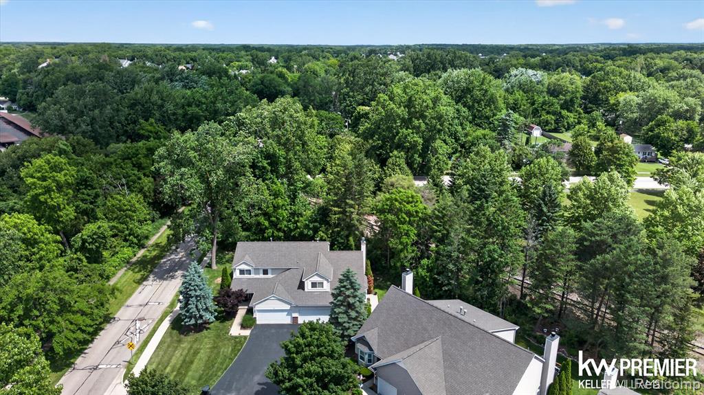 551 Indian Oaks Drive, Howell, MI 48843 — Photo 28