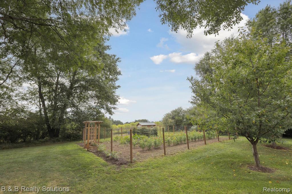 5782 Deer Meadow Trail, North Branch, MI 48461 — Photo 60