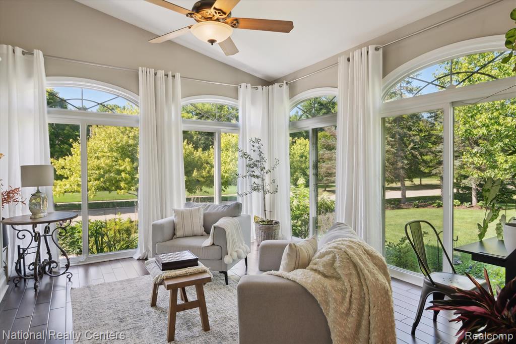 5885 Fairborn, Canton, MI, 48187