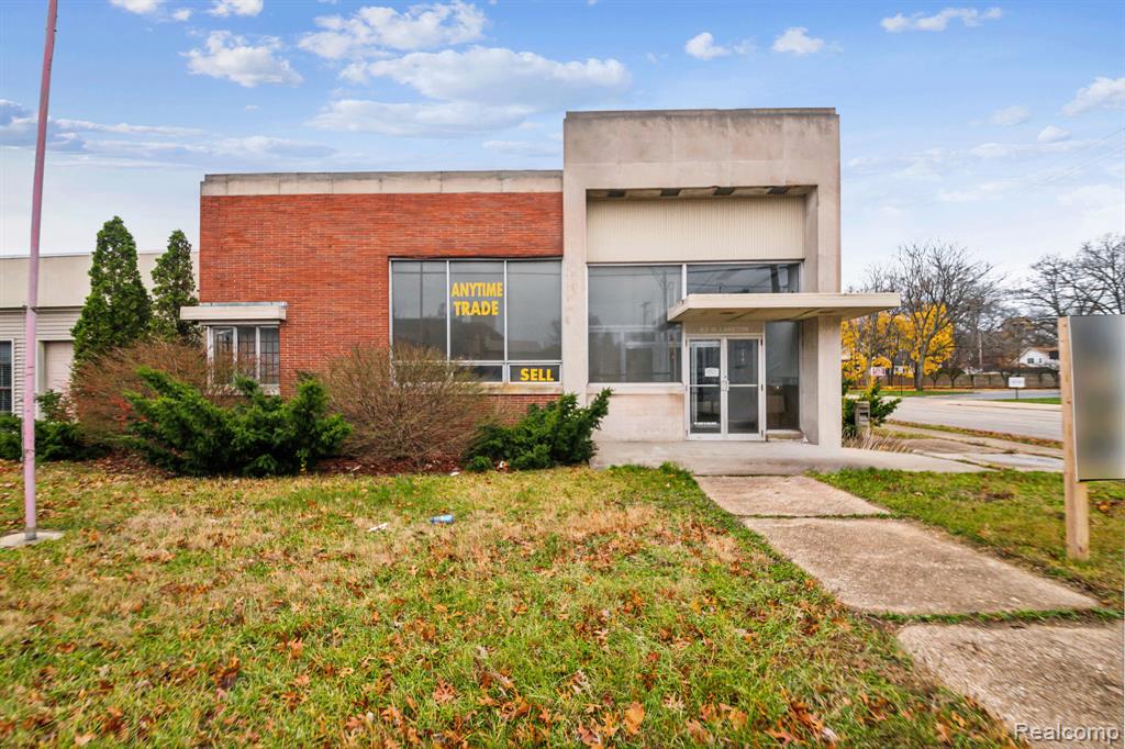 43 W Laketon Avenue, Muskegon, MI 49441 — Photo 2