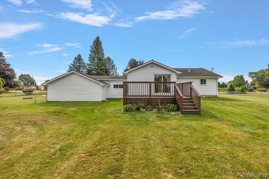 8918 Davisburg Road, Clarkston, MI 48348 — Photo 4