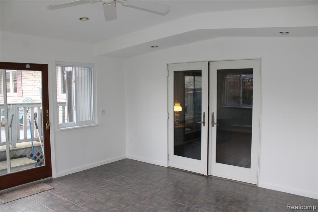 4986 Jackson Street, Trenton, MI 48183 — Photo 29