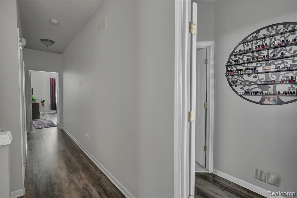 5820 Baypointe Boulevard, Clarkston, MI — Photo 14