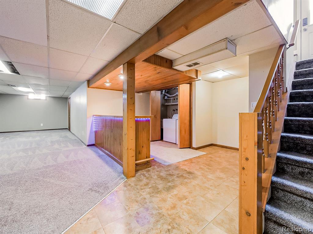 853 ADELAIDE Drive, Wolverine Lake, MI 48390 — Photo 16