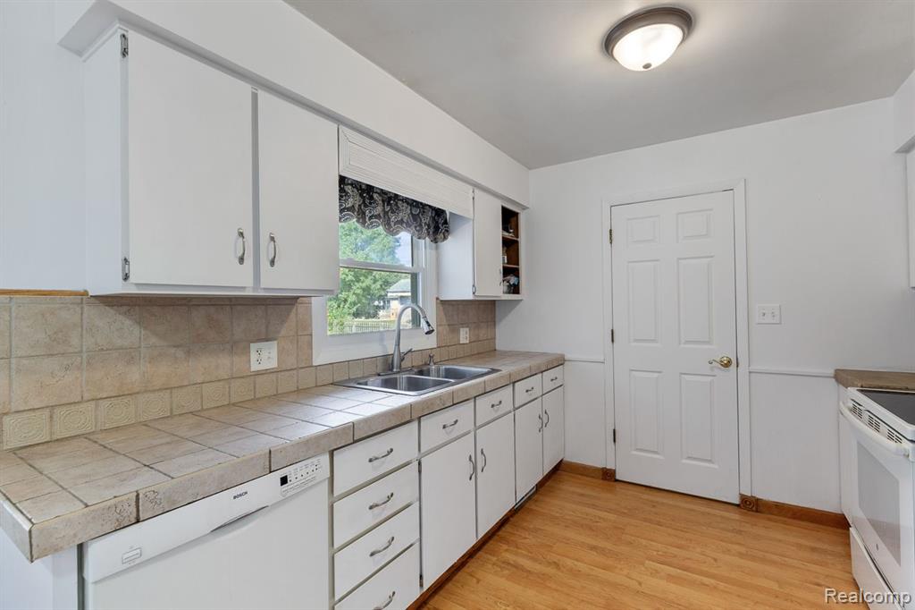 9810 SLEE Road, Onsted, MI 49265 — Photo 11