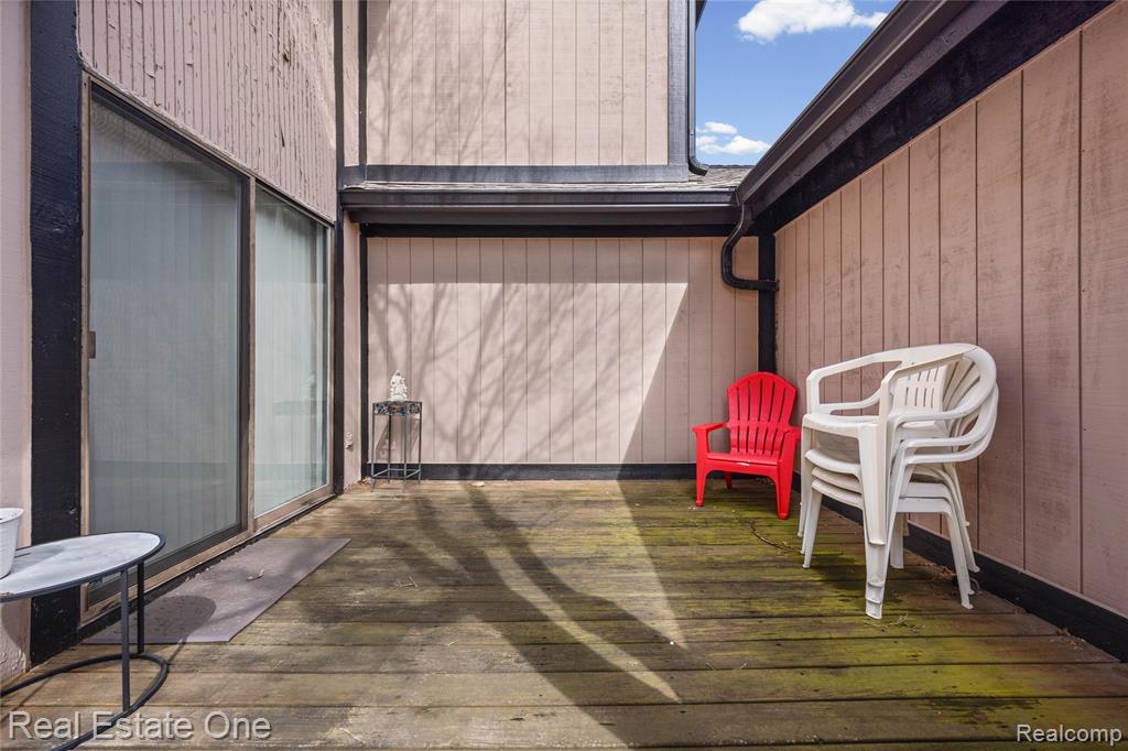 5226 Brett Court, West Bloomfield, MI — Photo 47