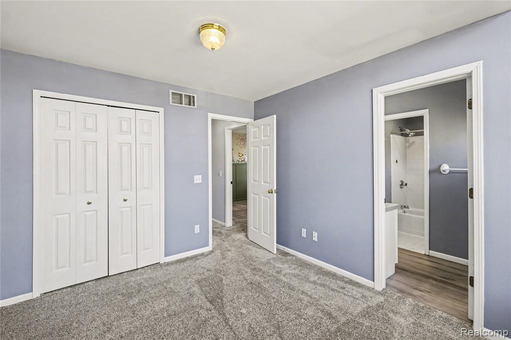 16111 Aspen Hollow Drive, Fenton, MI 48430 — Photo 18