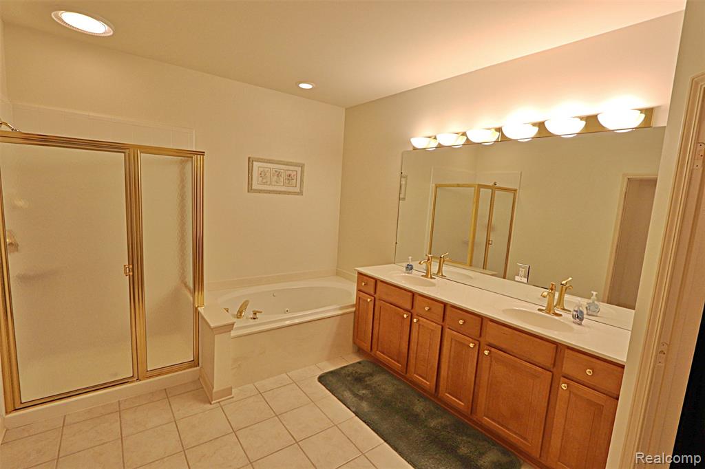 16418 Cypress Court, 54, Northville, MI 48168 — Photo 12