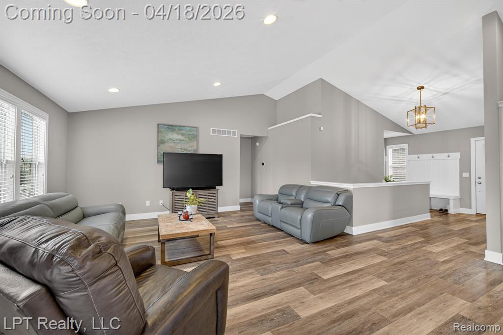 5510 Lilly Court SW, Wyoming, MI 49509 — Photo 8