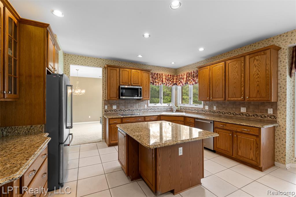9968 Tuscany Valley Way, South Lyon, MI 48178 — Photo 19