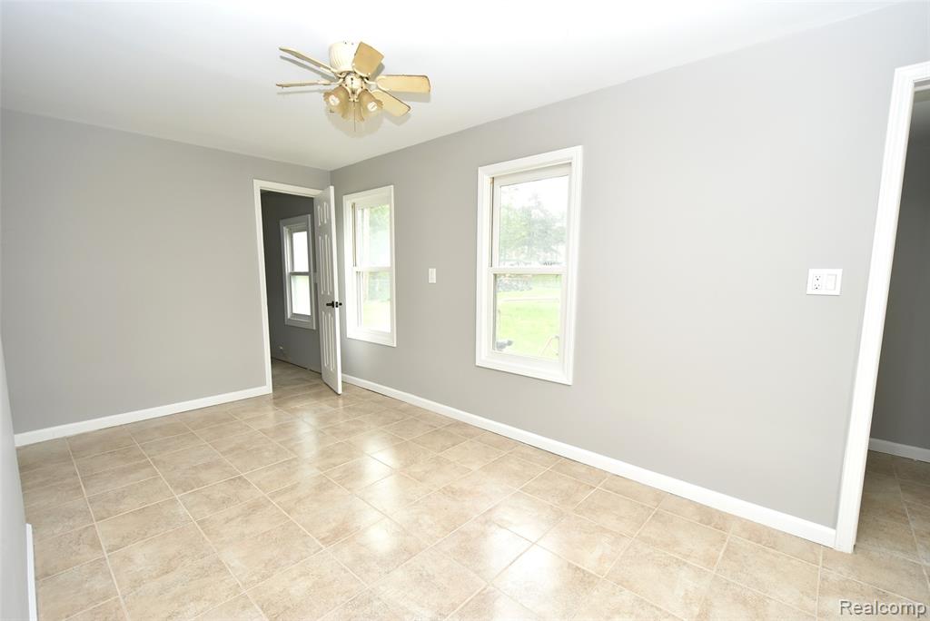 37480 Hayes Road, Clinton Twp, MI 48038 — Photo 14