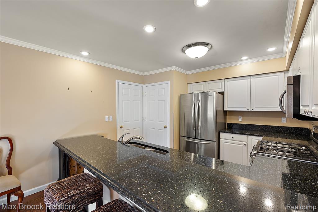 46784 Country Lane, Macomb, MI 48044 — Photo 7