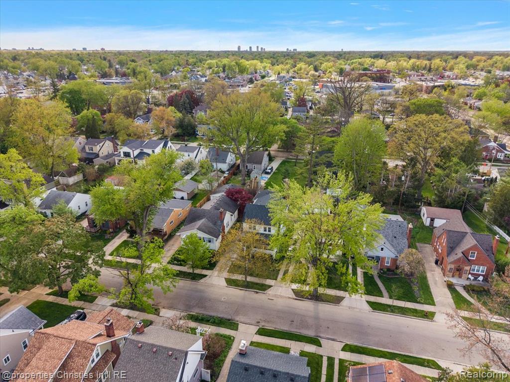 917 Maplegrove Avenue, Royal Oak, MI 48067 — Photo 15