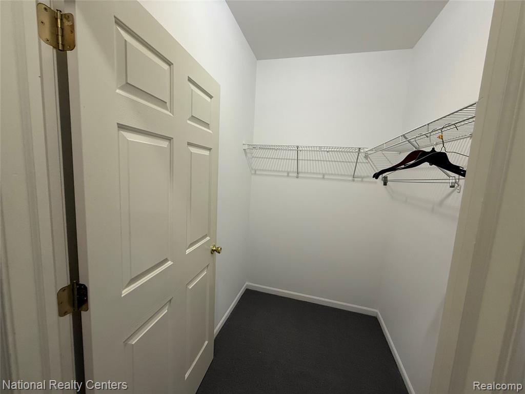 5686 Acorn Lane, Sterling Heights, MI 48314 — Photo 12