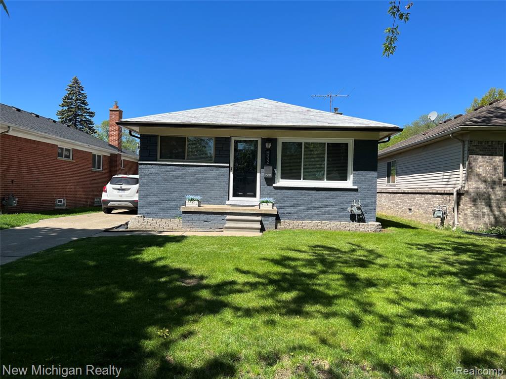 4002 McKinley Street, Dearborn Heights, MI 48125 — front exterior