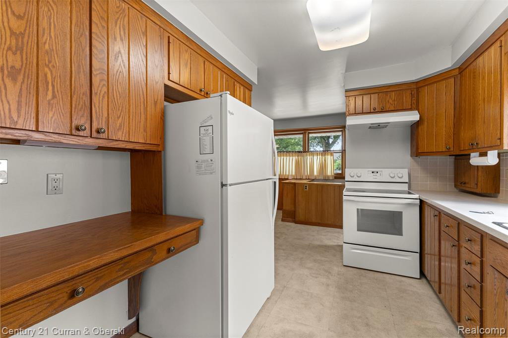 6200 Burger Street, Dearborn Heights, MI 48127 — Photo 12
