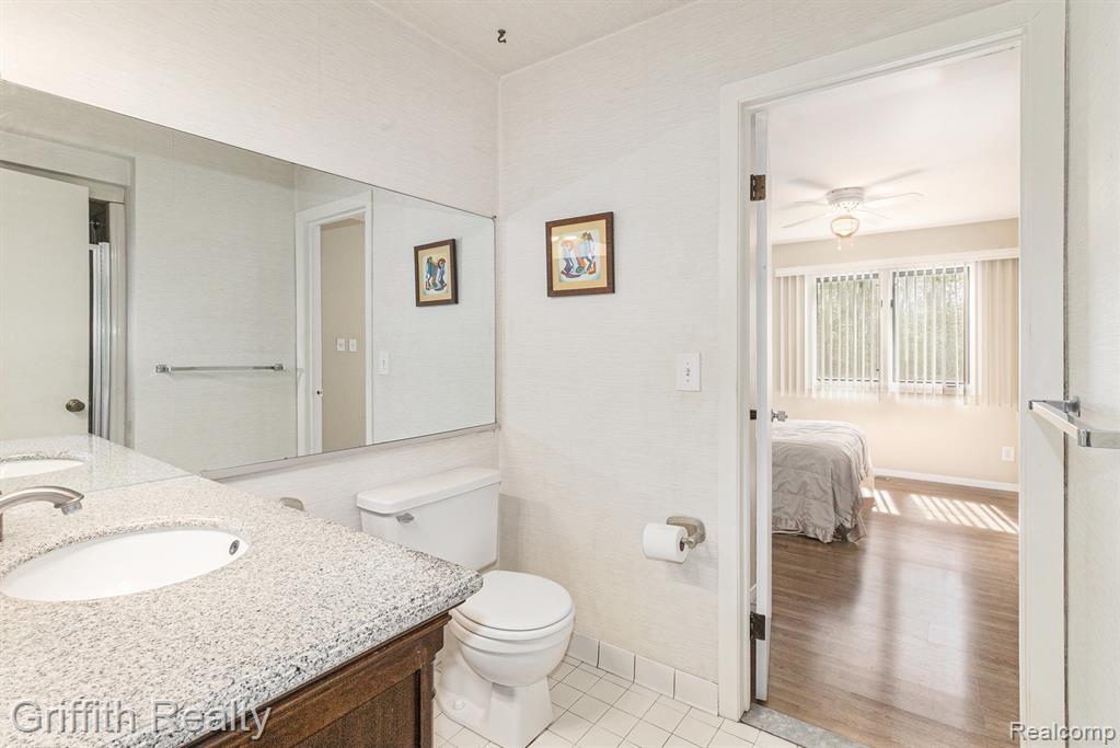 8570 Riverside Drive, Brighton, MI 48116 — Photo 20