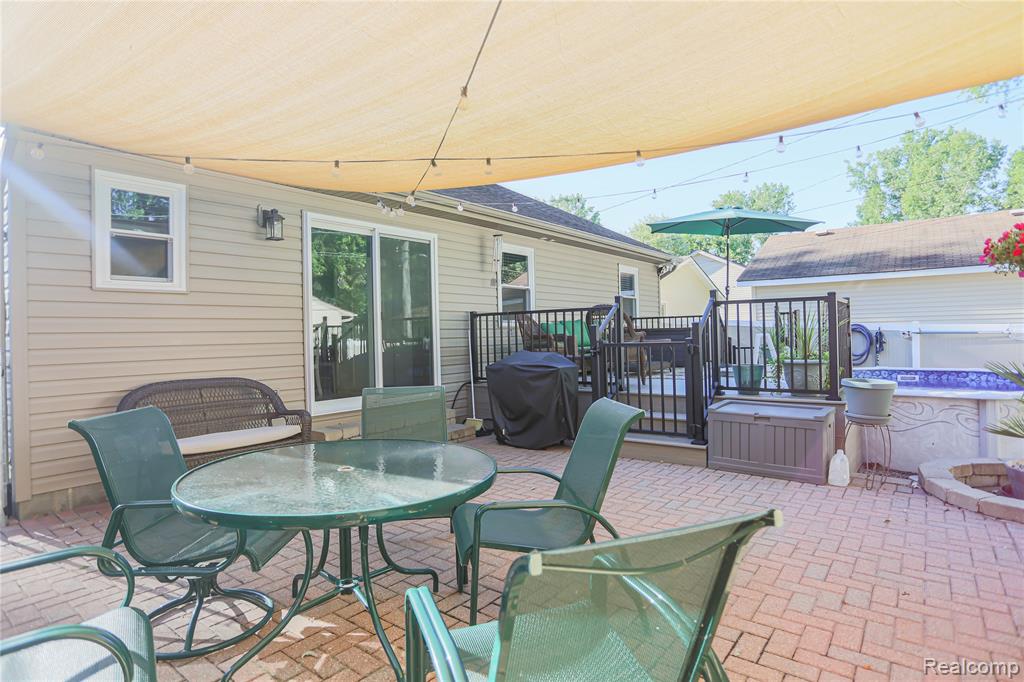 39567 Macomber Street, Harrison Township, MI — Photo 41