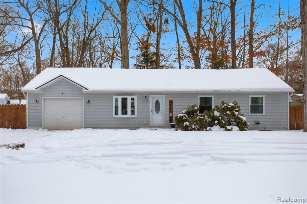 6522 Riverdale Road, Whitmore Lake, MI 48189 — front exterior
