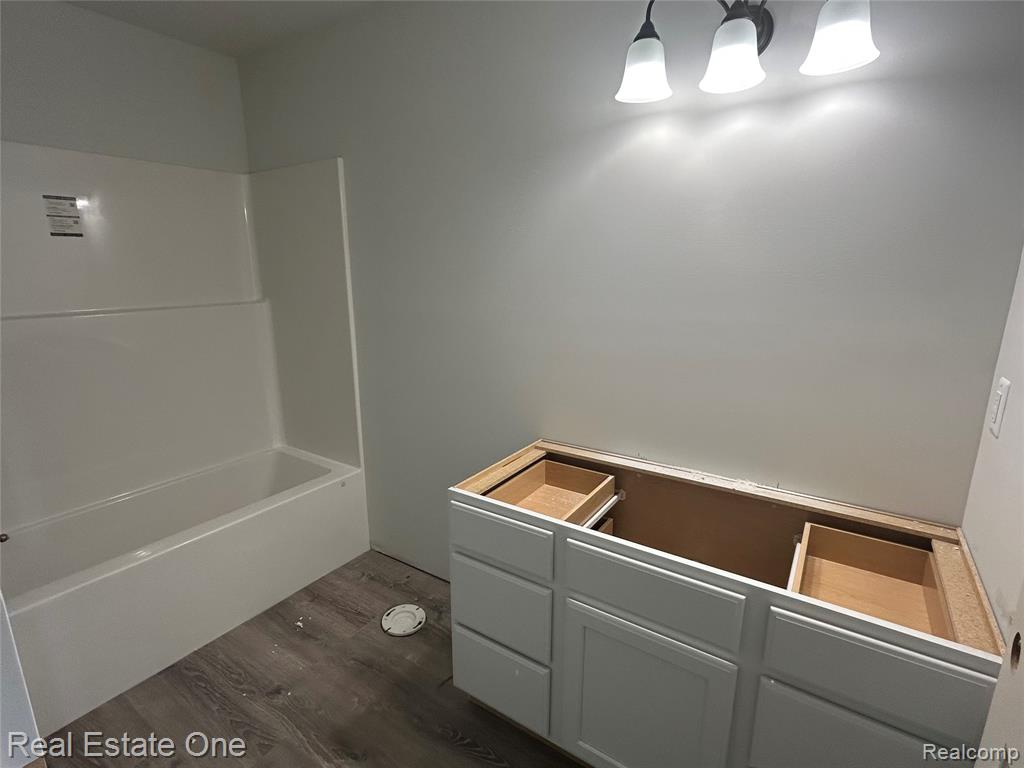 774 Keith Street, Oxford, MI 48371 — Photo 5