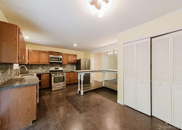 4840 Elm Run, Farwell, MI 48622 — Photo 9