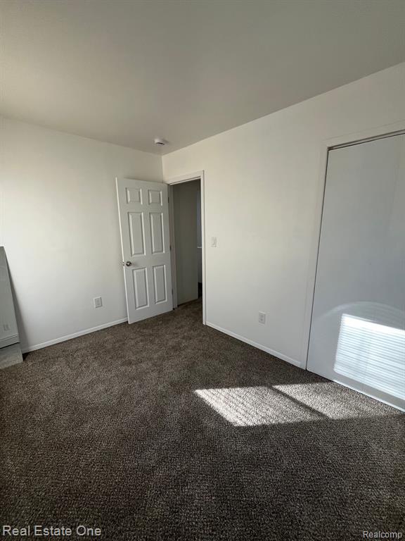 660 SAINT JOHNS Street, Wyandotte, MI 48192 — Photo 30