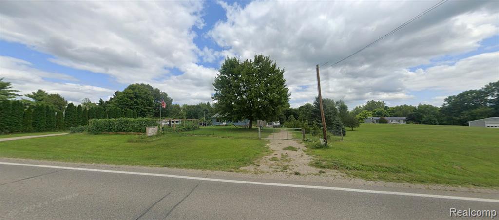 2608 N Lake Pleasant Road, Attica, MI 48412 — Photo 4