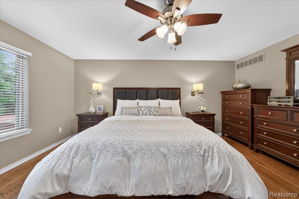 20196 Huron Drive, Clinton Twp, MI 48038 — Photo 16