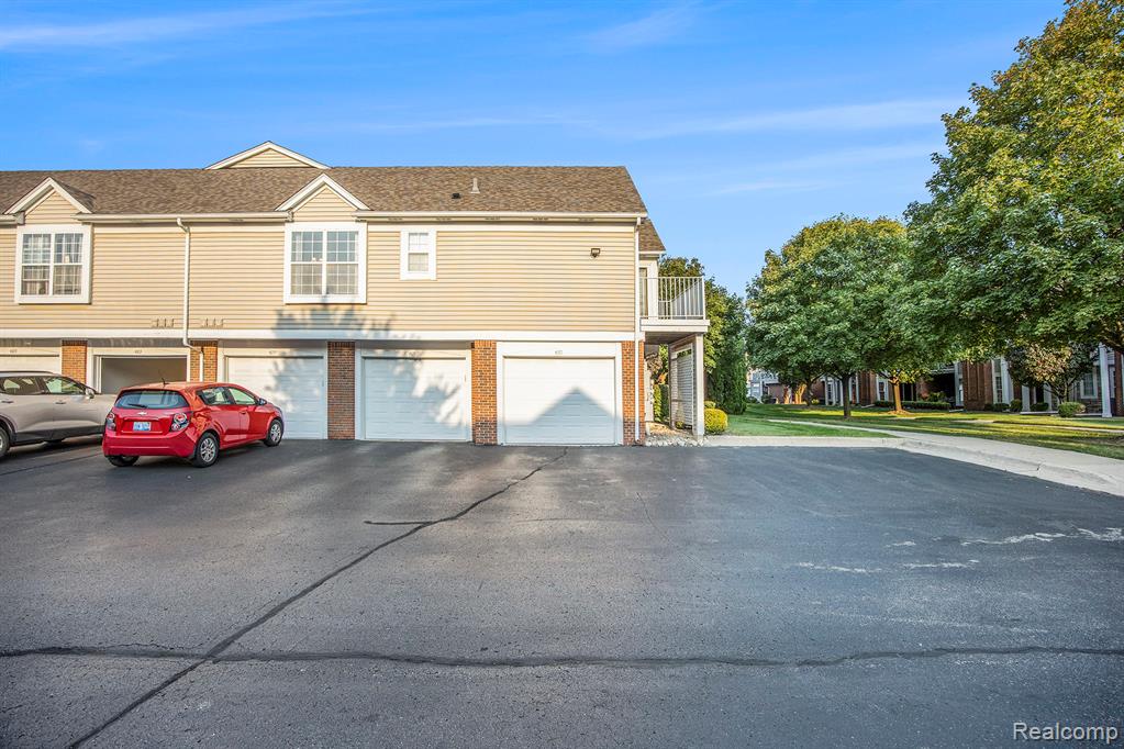 4165 Berkshire Drive, Sterling Heights, MI 48314 — Photo 19