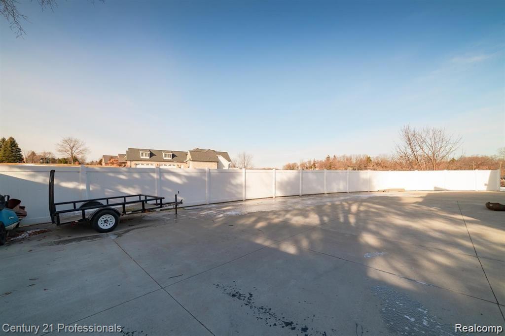 9861 DIXIE Highway, Clarkston, MI 48348 — Photo 59