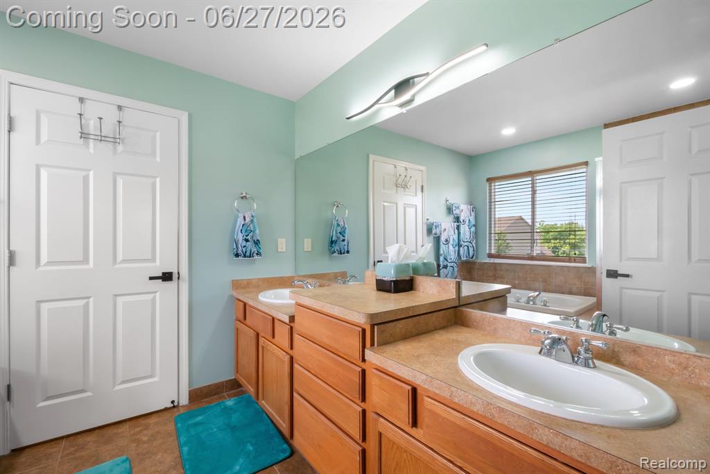 6552 Florence Lane, Belleville, MI 48111 — Photo 33