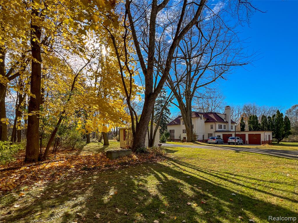 5044 Charing Cross Road, Bloomfield Hills, MI 48304 — Photo 12