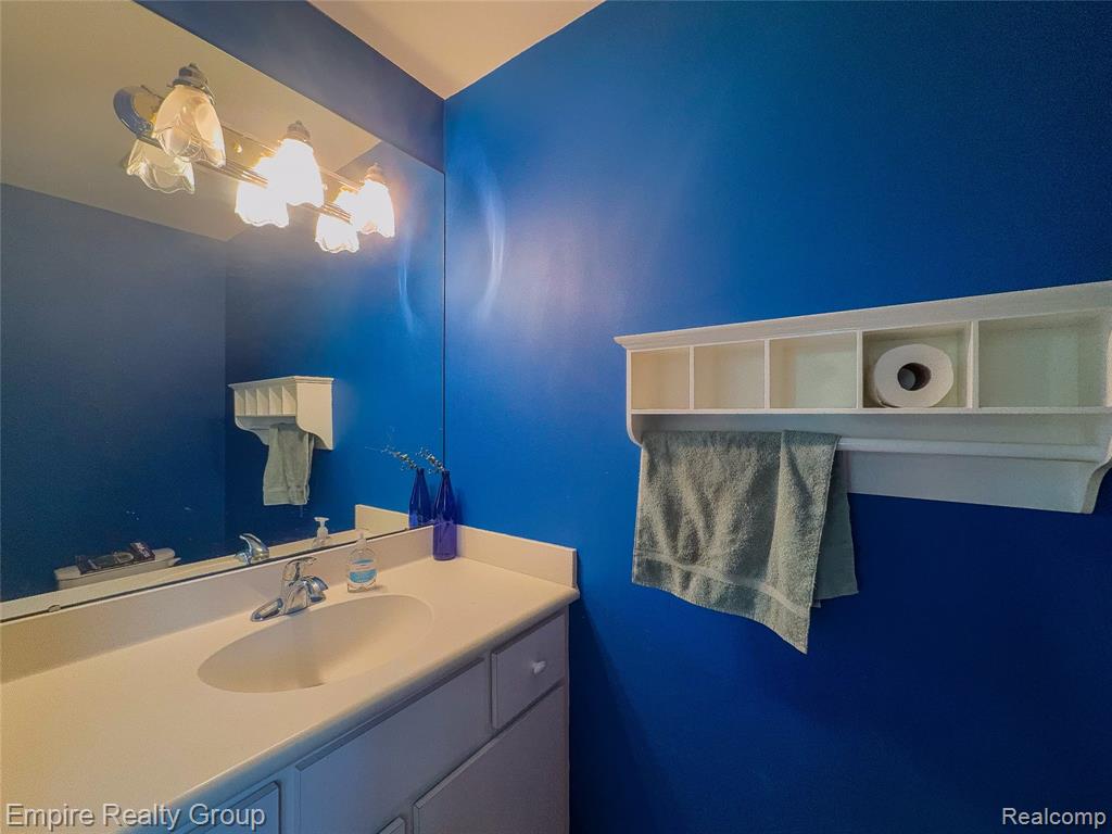 2111 Oak Terrace, Ortonville, MI 48462 — Photo 23